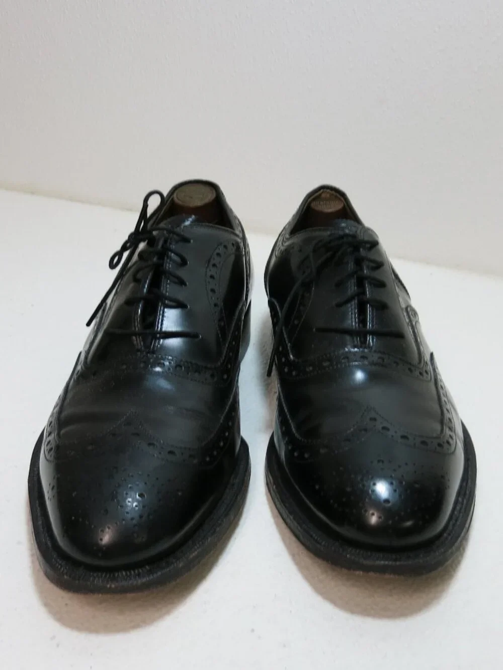 Johnston & Murphy Limited Brogue Wingtip Leather Dress Oxfords Men's Footwear 9